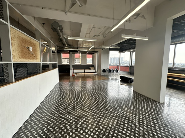 To Let Commercial Property for Rent in Woodstock Western Cape